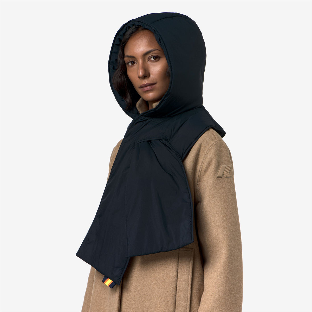 Scarves_Woman_NIVALIE NYLON WARM_Scarf_Blue Depth - Commercial 4