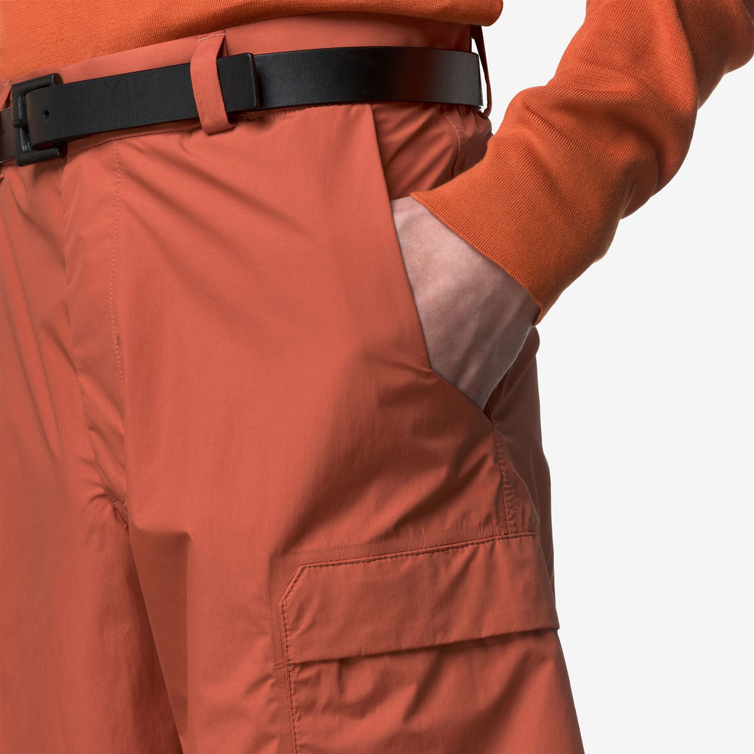 Pantaloni cargo ad alte prestazioni da uomo color ruggine main