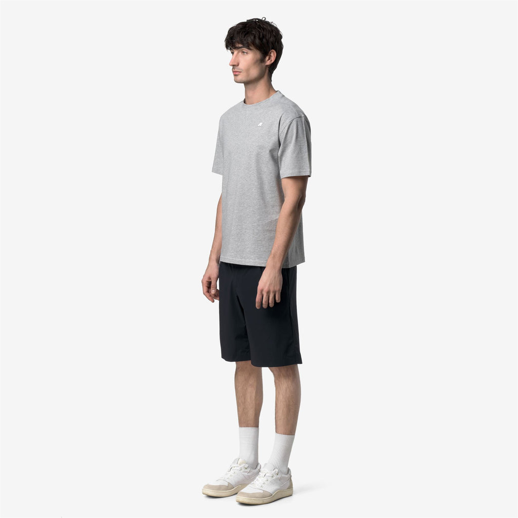 T-Shirts & Top_Man_SOLO JERSEY TRIANGLE_T-Shirt_GREY MID MEL - Commercial 5