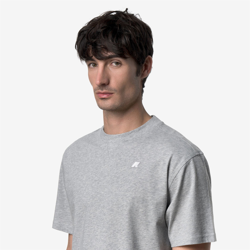 T-Shirts & Top_Man_SOLO JERSEY TRIANGLE_T-Shirt_GREY MID MEL - Commercial 7