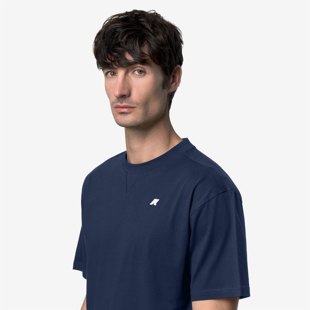 T-Shirts & Top_Man_SOLO JERSEY TRIANGLE_T-Shirt_Blue Insignia - Commercial 7