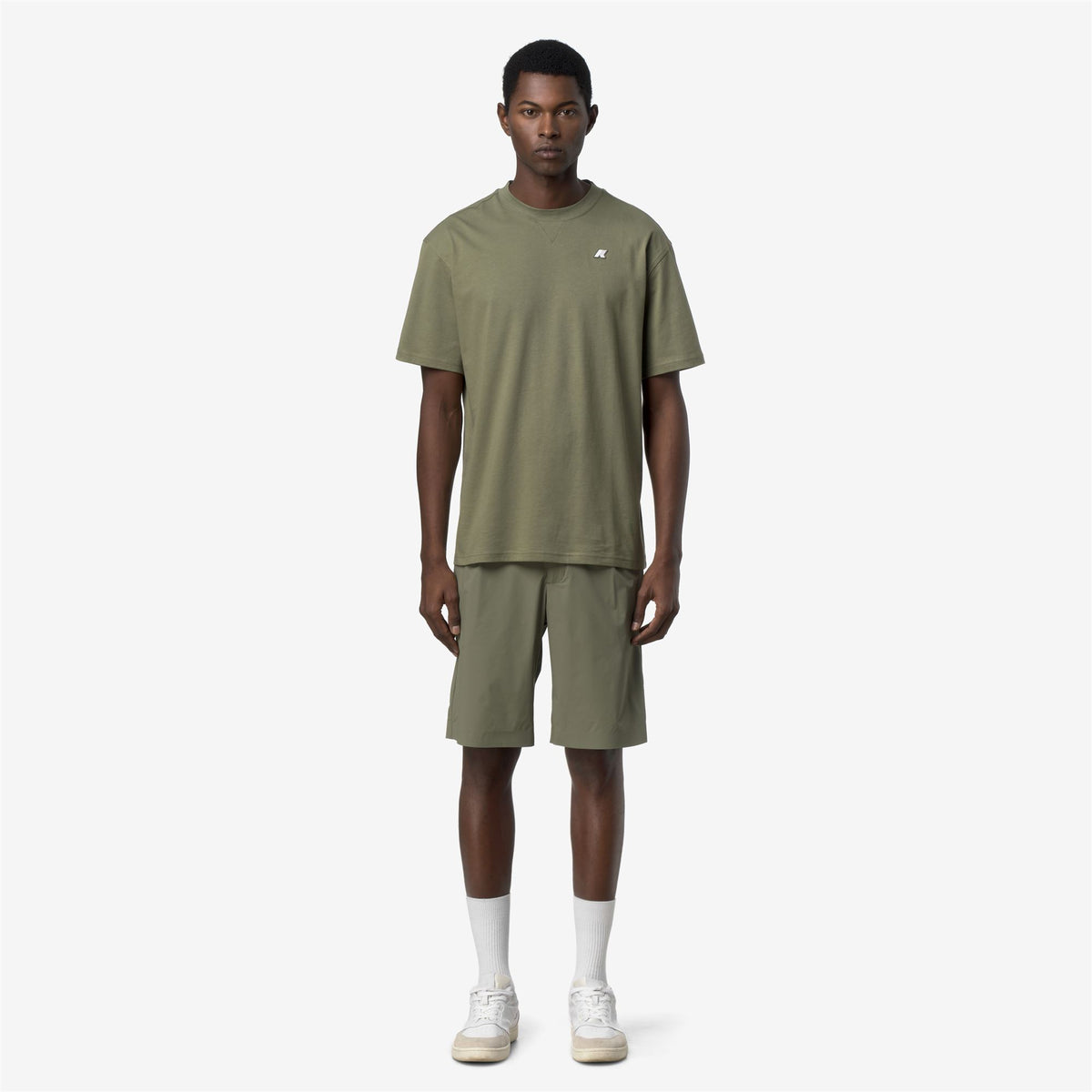 T-Shirts & Top_Man_SOLO JERSEY TRIANGLE_T-Shirt_Green Lichen - Commercial 4