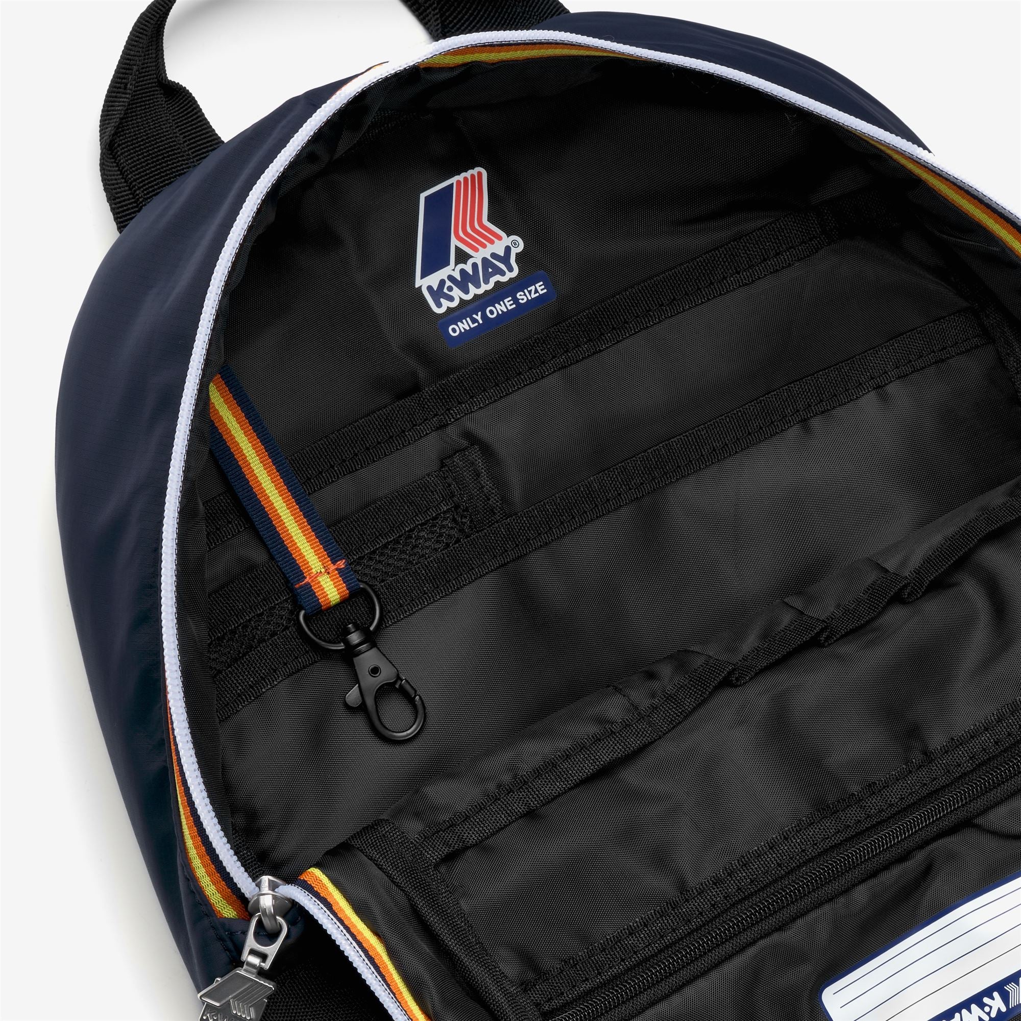 Bags_Unisex_MID LAON_Backpack_Blue Depth - Commercial 3