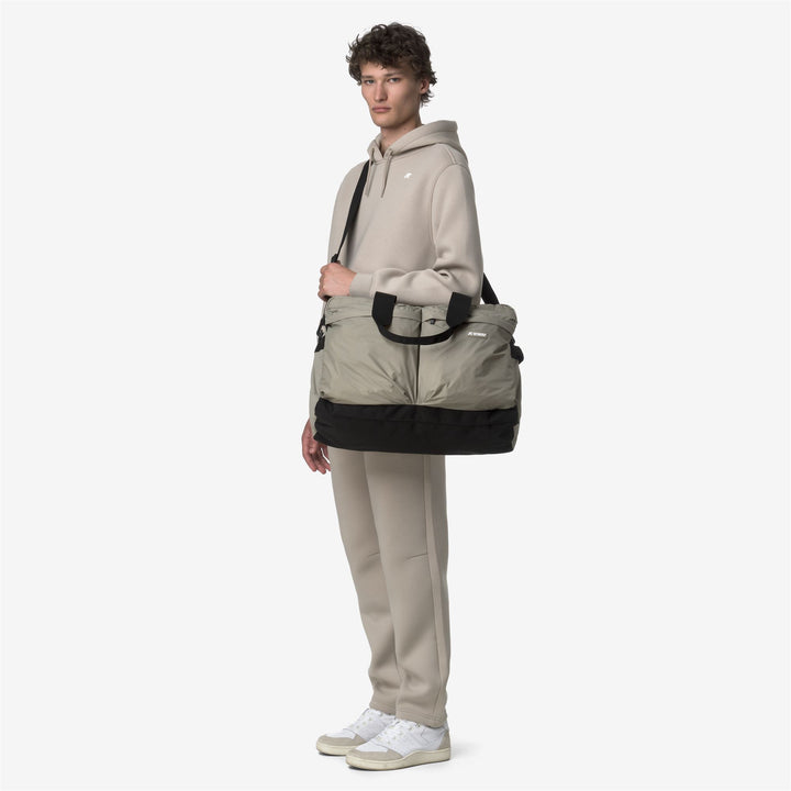 Borsone leggero unisex verde con tasche portaoggetti 4