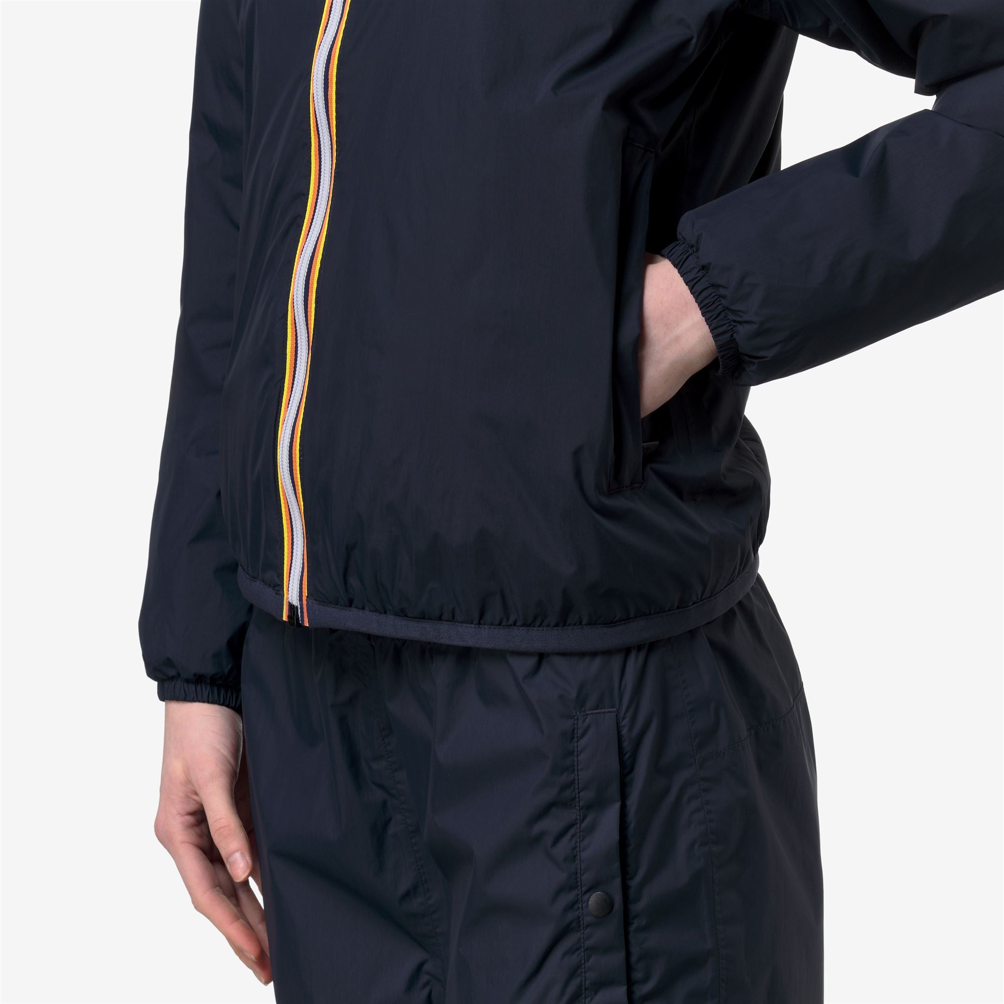 Jackets_WOMAN_LE VRAI 4.0 CLAUDETTE WARM_Mid_Blue Depth - Commercial 7