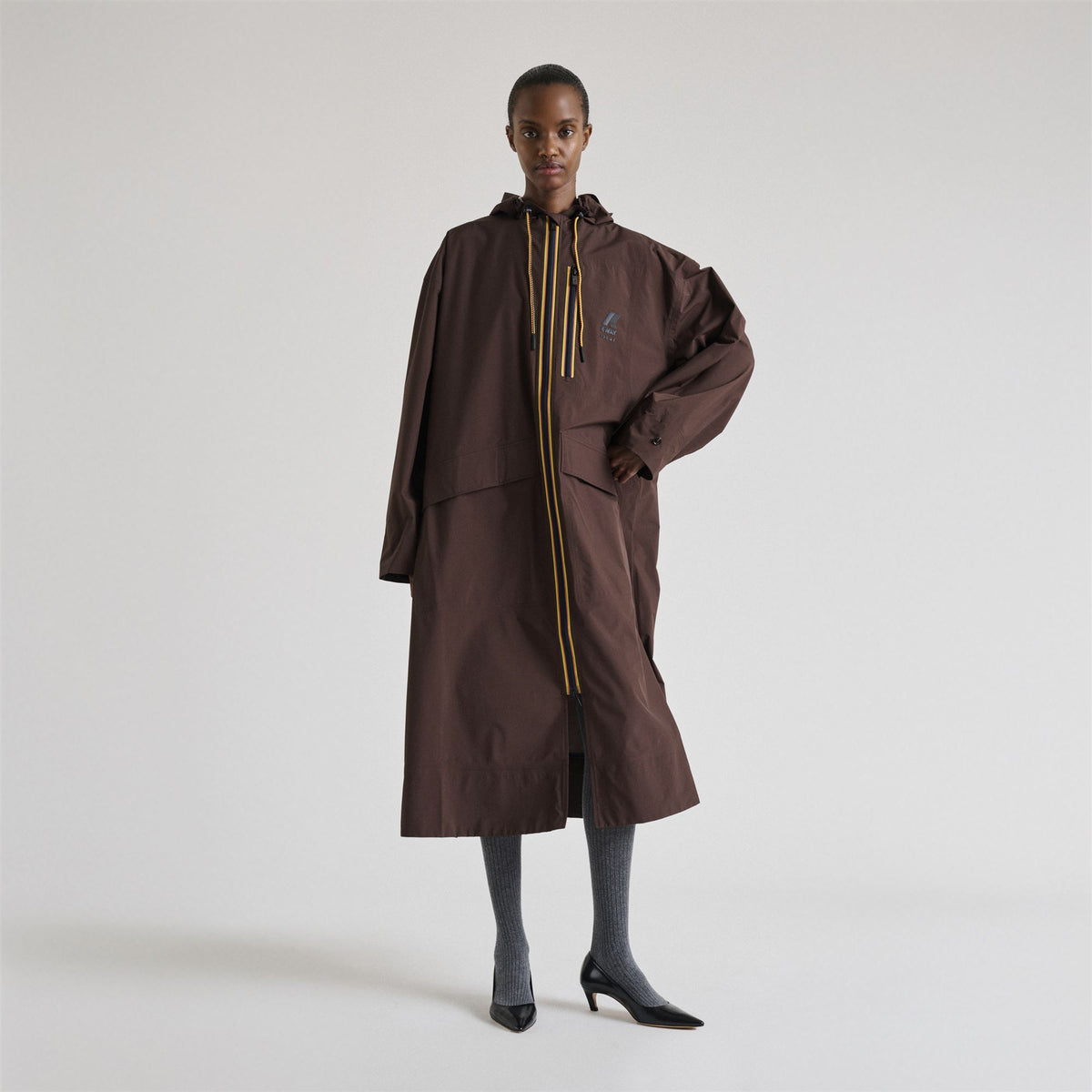 Jackets_Unisex_LE VRAI 2.1 AMIABLE  PRADEL SOEUR_Long_Brown Coffee - Commercial 4