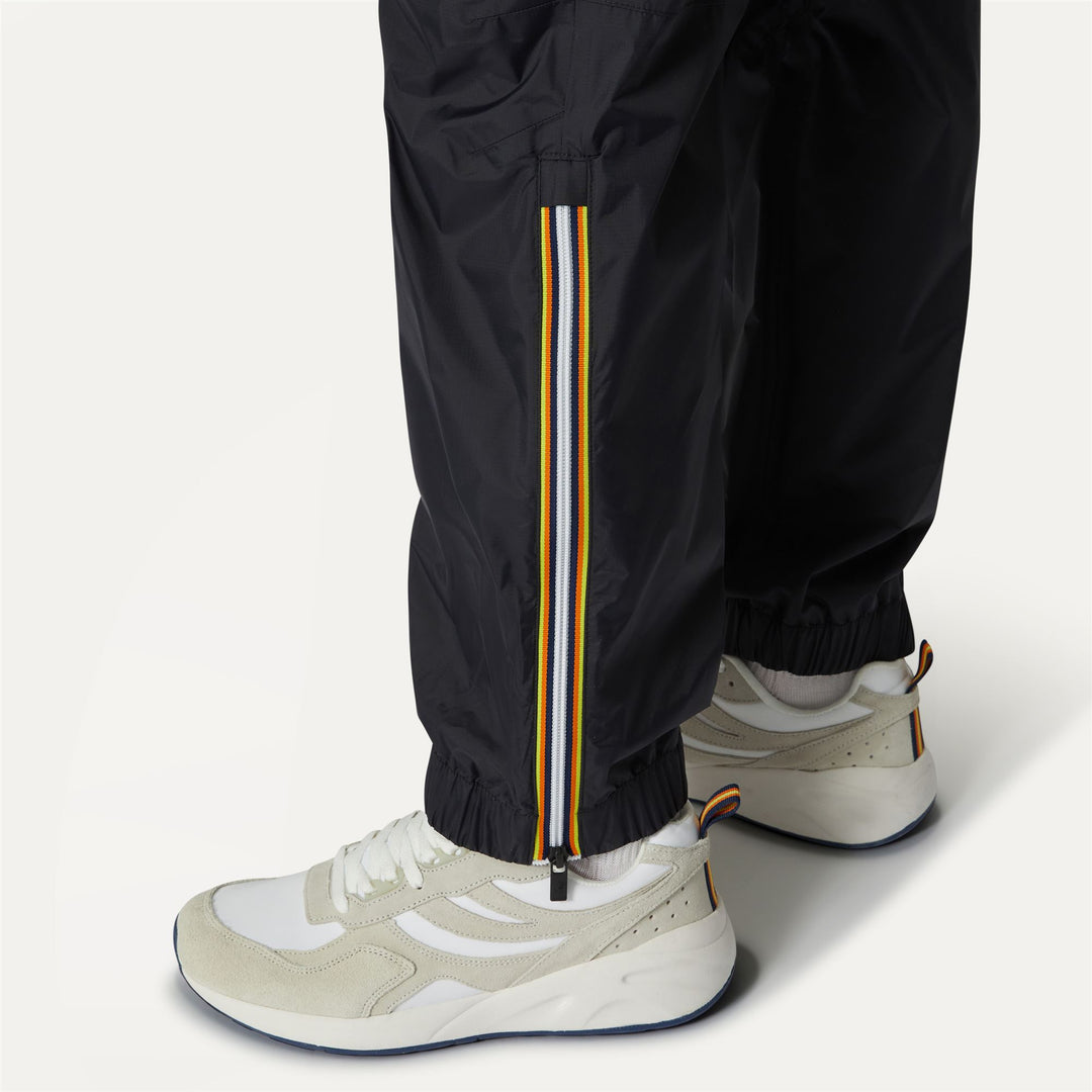 Pants Unisex LE VRAI 3.0 Edgard Sport Trousers BLACK PURE Detail Double				