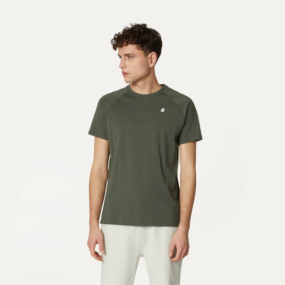 Blackish green Men's Casual T-Shirt with Sporty Details 02