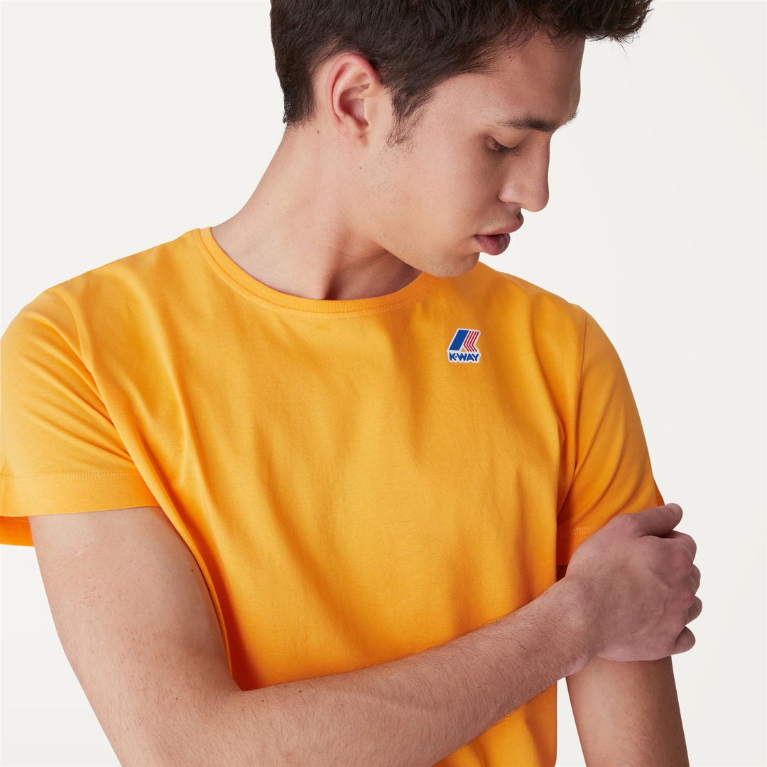 T-ShirtsTop Unisex LE VRAI EDOUARD T-Shirt ORANGE SAFFRON Detail Double				