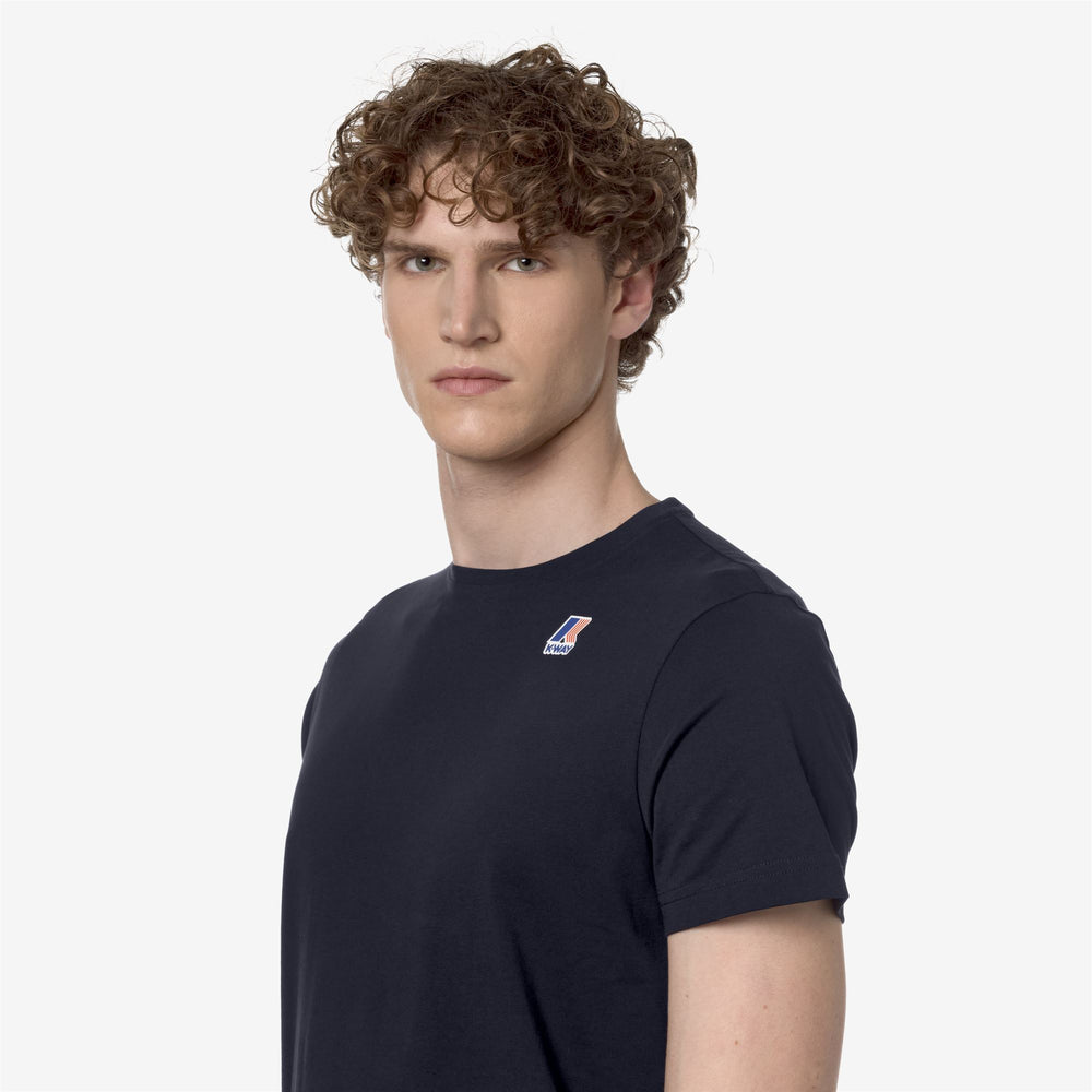 T-Shirt Unisex Pieghevole Blu Profondo con Logo 02