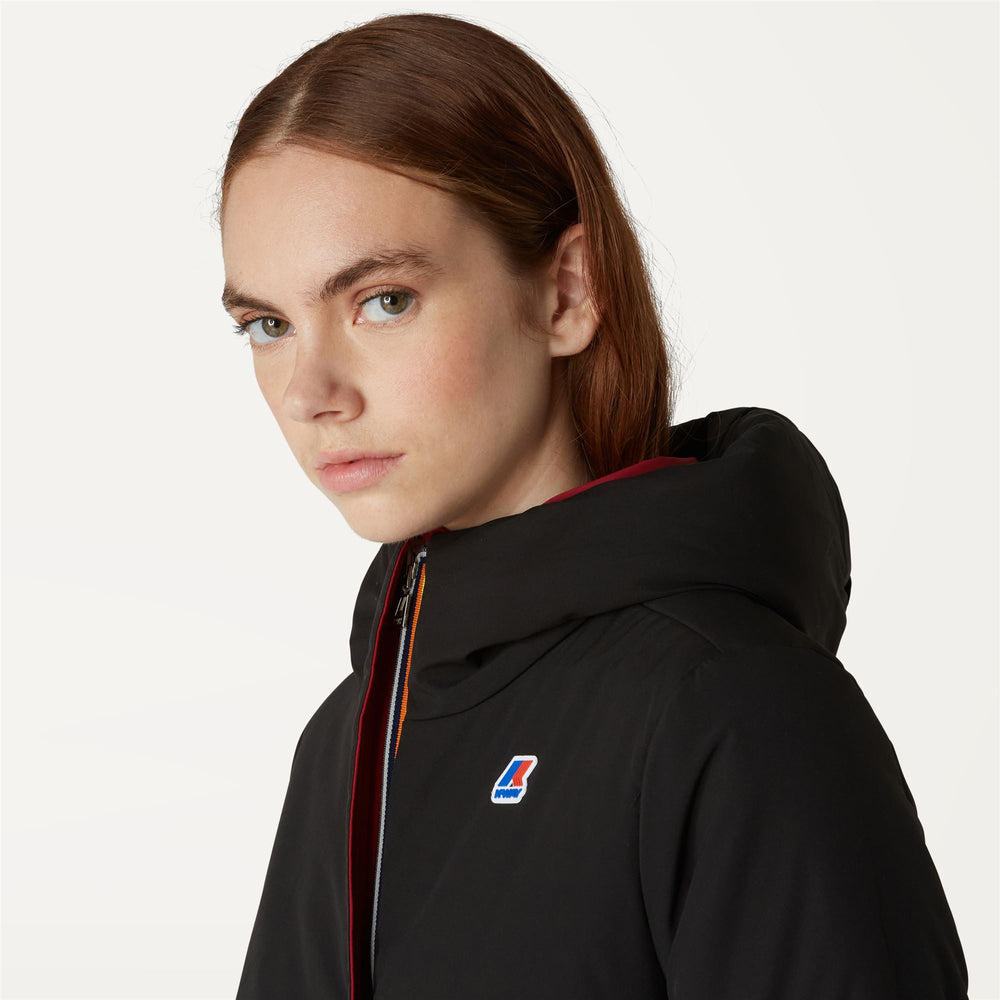 Chaqueta reversible roja y negra para mujer, calidez y comodidad 02