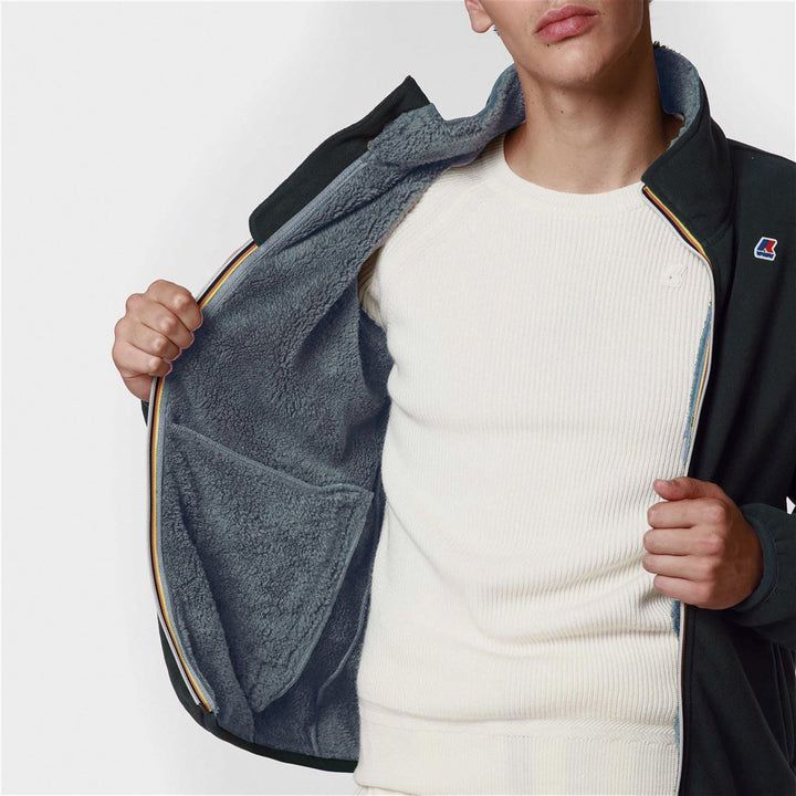 Chaqueta de forro polar gris y negra para hombre con cremallera y bolsillos 5