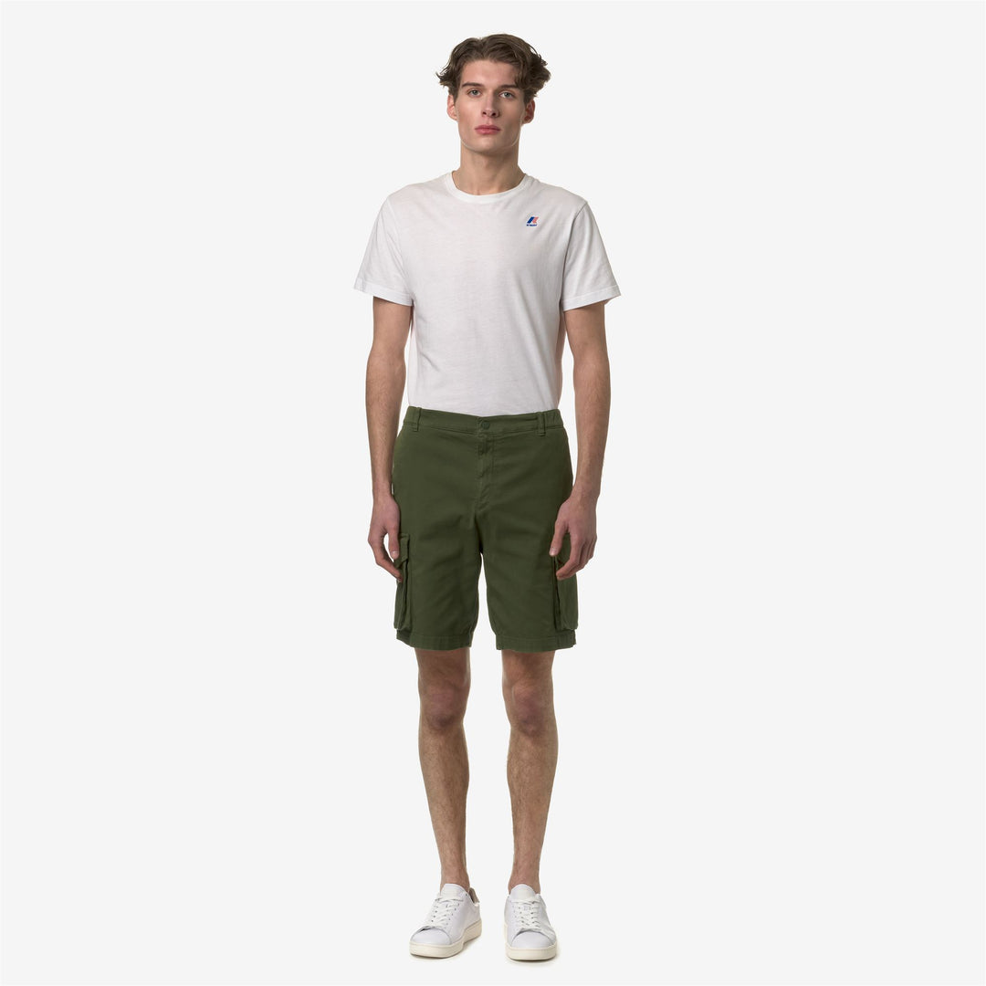 Shorts Man DAVON Cargo GREEN CYPRESS Dressed Back (jpg Rgb)		