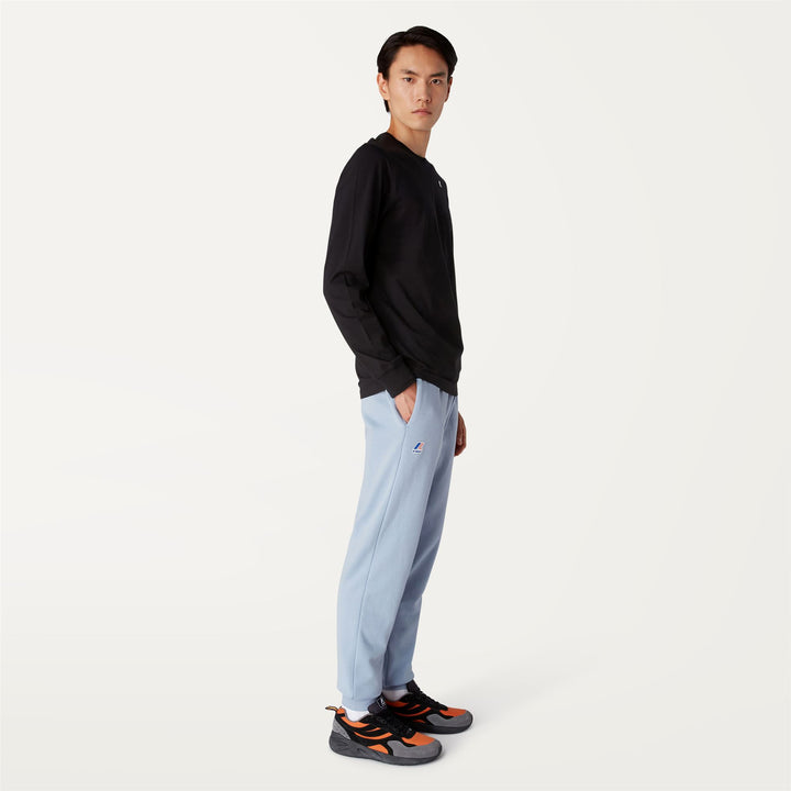 Pantalones deportivos unisex azul polvo para uso urbano 5