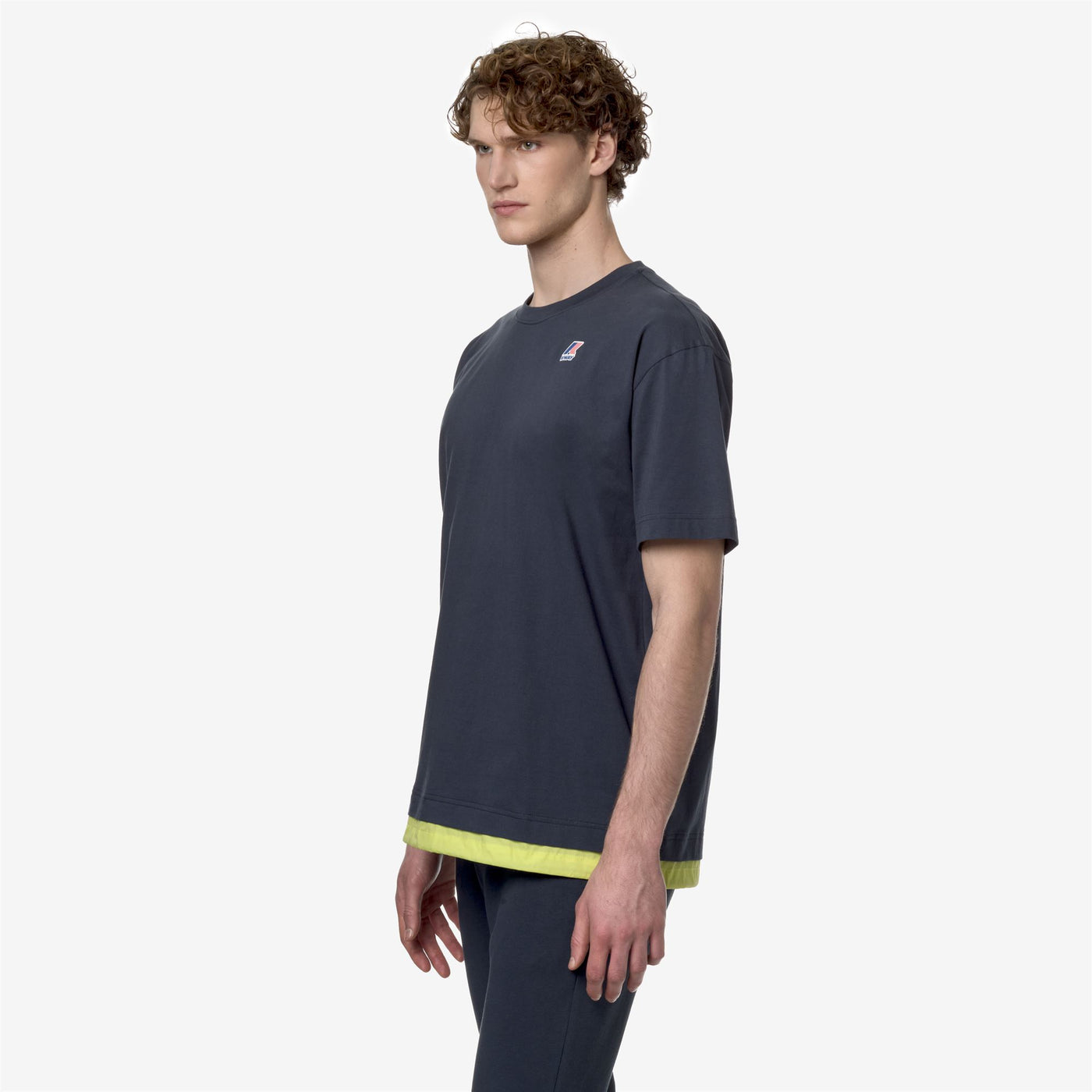 T-ShirtsTop Unisex LE VRAI SERILLE NYLON PC T-Shirt BLUE DEPTH-GREEN CELERY Detail (jpg Rgb)			