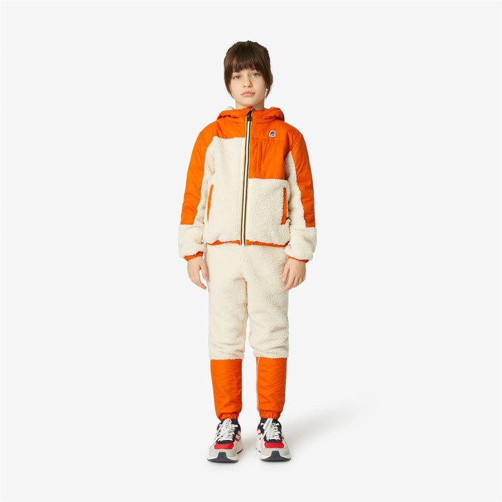 Fleece Kid unisex P.  LE VRAI 3.0 NEIGE ORSETTO Jacket ECRU-ORANGE RUST Dressed Back (jpg Rgb)		