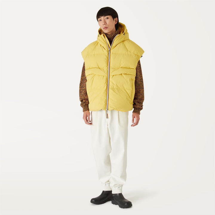 Jackets Man CLAVES 2.1 AMIABLE Vest YELLOW GOLD Dressed Back (jpg Rgb)		