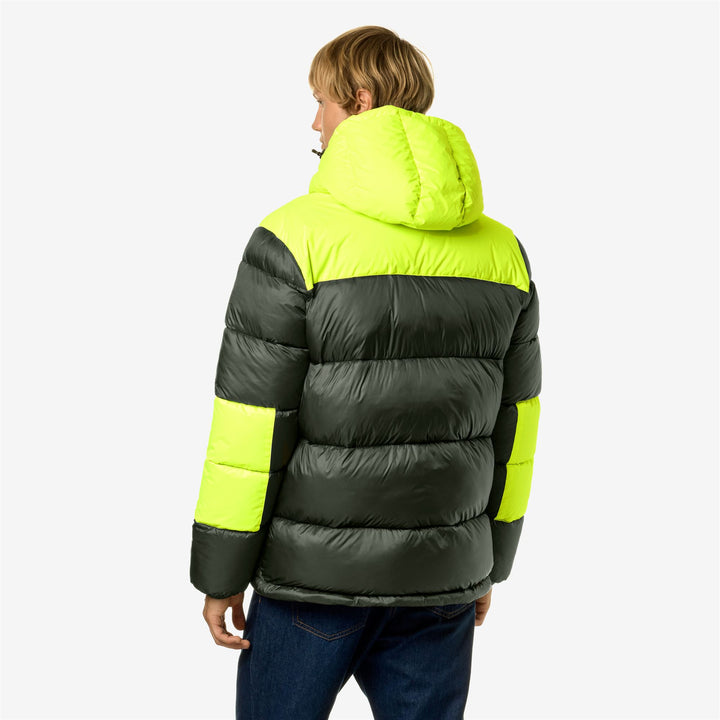 Jackets Unisex LE VRAI 3.0 CLAUDE HEAVY WARM Mid GREEN BLACKISH-YELLOW FLUO Dressed Front Double		