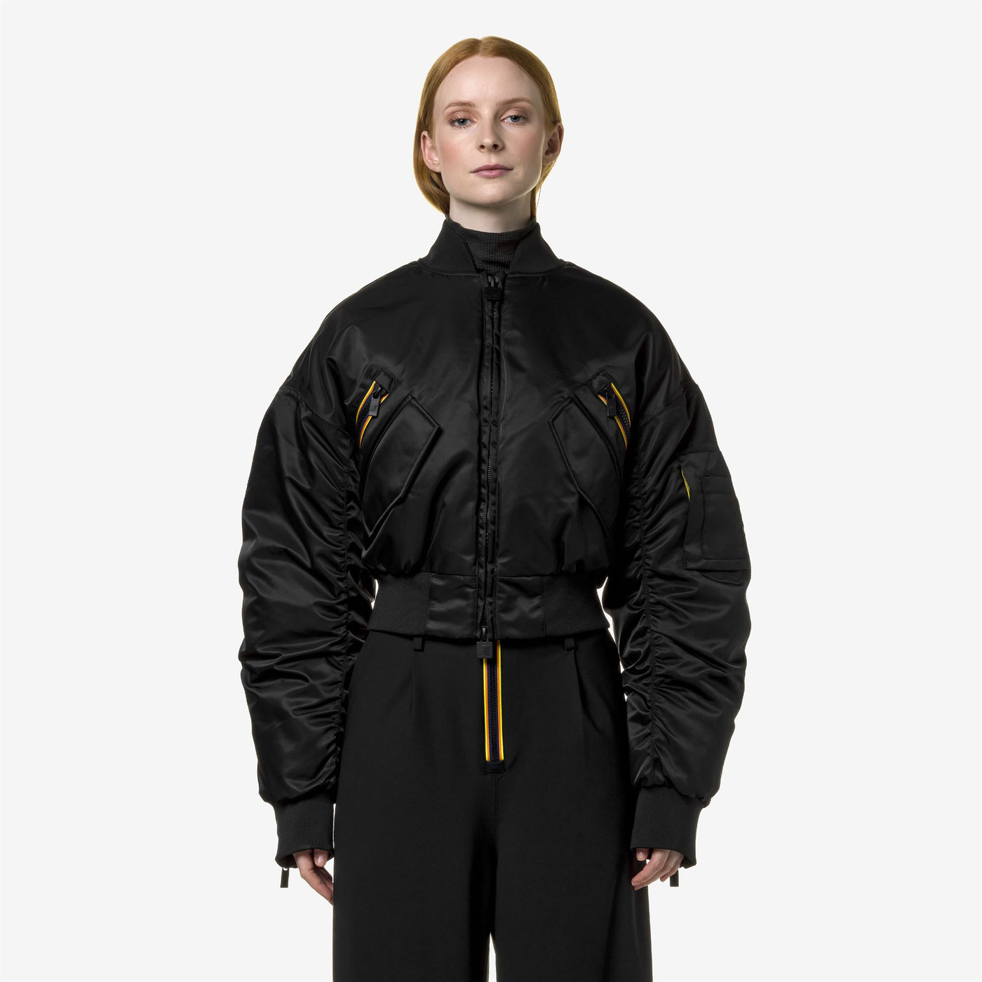 Jackets Woman LONCROP THERMO SHINY TWILL Short BLACK PURE Dressed Back (jpg Rgb)		