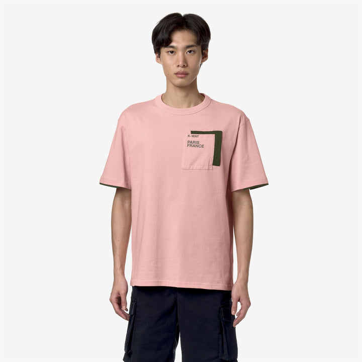 T-ShirtsTop Man FANTOME CONTRAST POCKETS T-Shirt PINK POWDER - GREEN CYPRESS Dressed Back (jpg Rgb)		