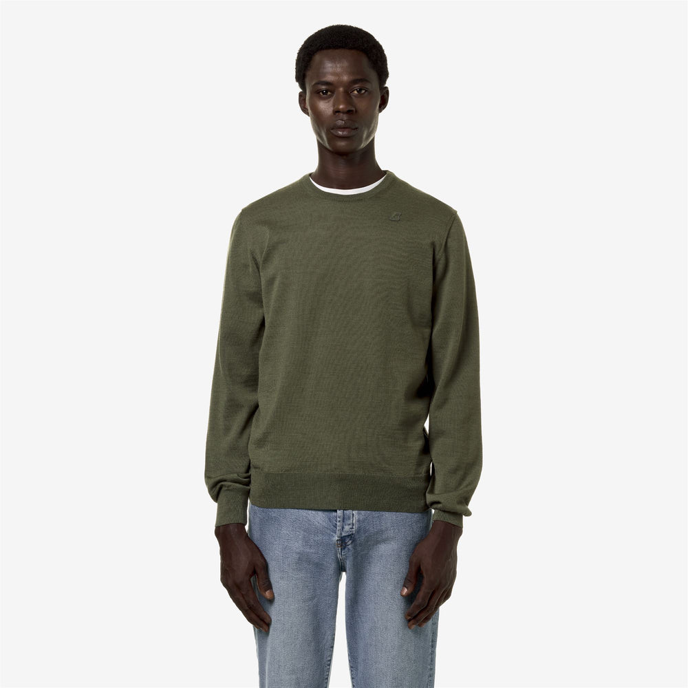 Sage green Men's Merino Wool Chunky Knit Pullover for Warmth 02