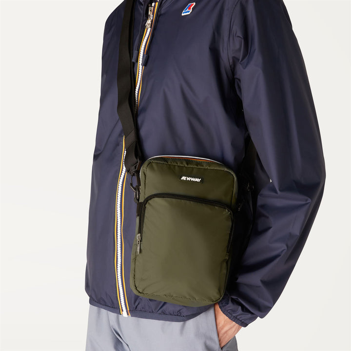 Bags Unisex ERLOY Shoulder Bag GREEN BLACKISH Detail Double				