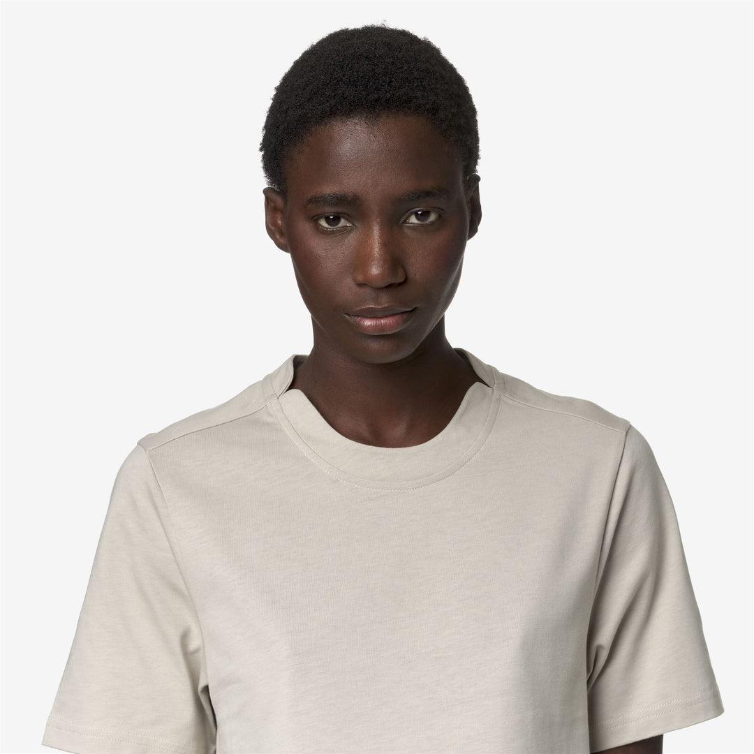 Camiseta de algodón casual para mujer en beige y gris para ocio y deporte main