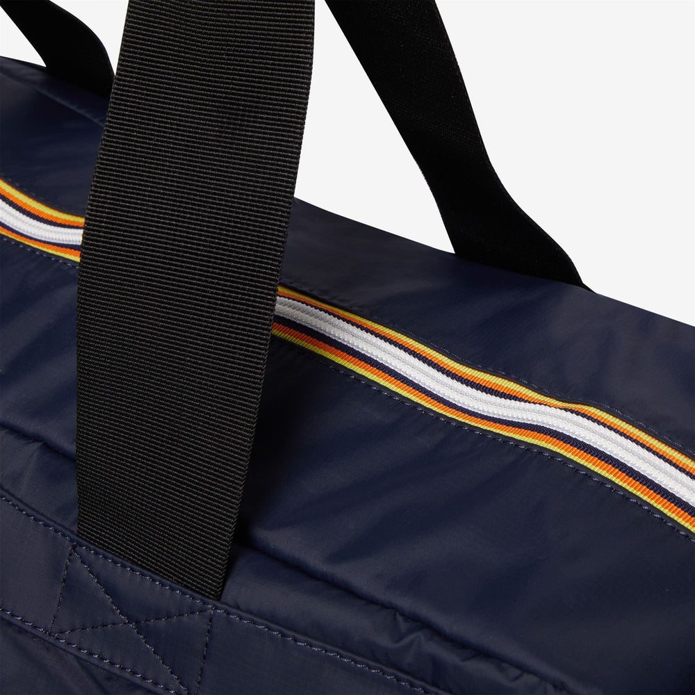 Blue Unisex Duffle Bag for City Trips with Utility Pockets 02