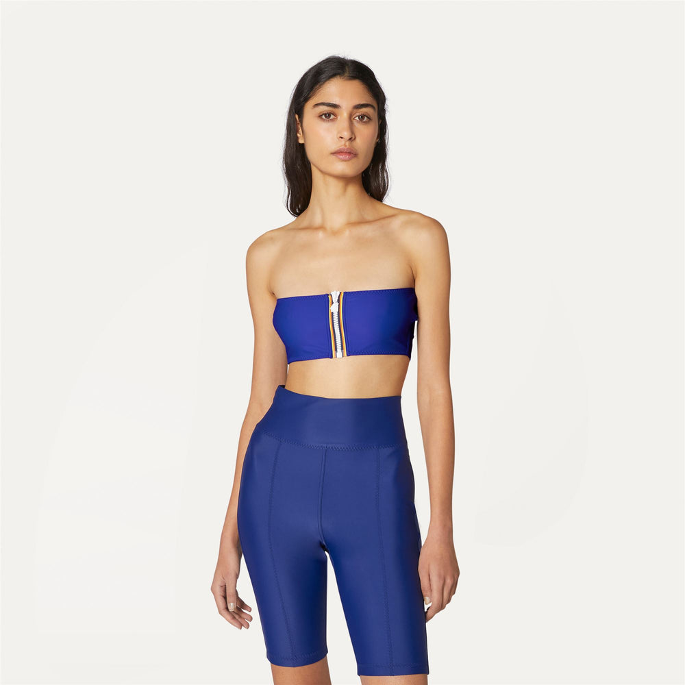 Top de bikini bandeau azul royal para mujer para uso urbano 02